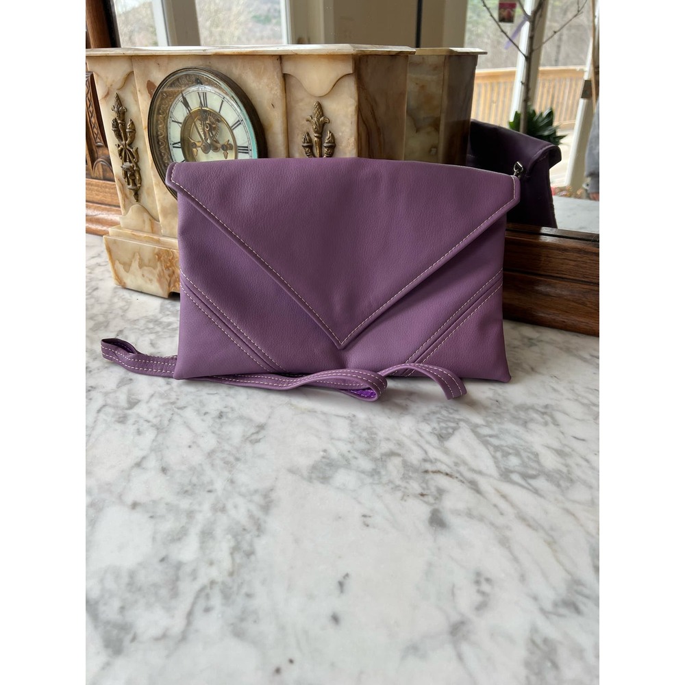 Luda Melnick Vegan Leather Lavender Snap closure Crossbody bag / Clutch
